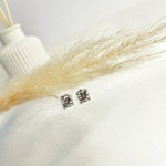 Load image into Gallery viewer, Lumière Studs