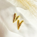 Load image into Gallery viewer, Molten Wave Studs
