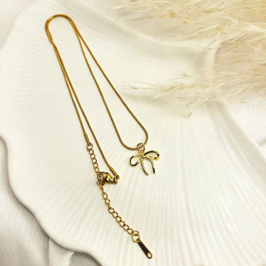 Belle Bow Necklace