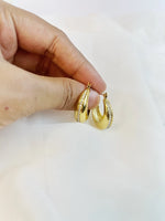 Load image into Gallery viewer, Gleamline Hoops (18k gold Plated)
