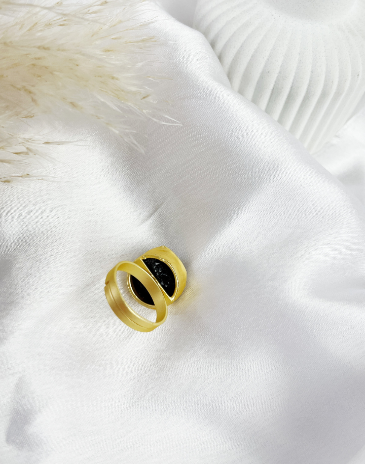 Aariza Harmony Ring