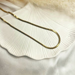 Load image into Gallery viewer, Serena Sleek Herringbone Necklace
