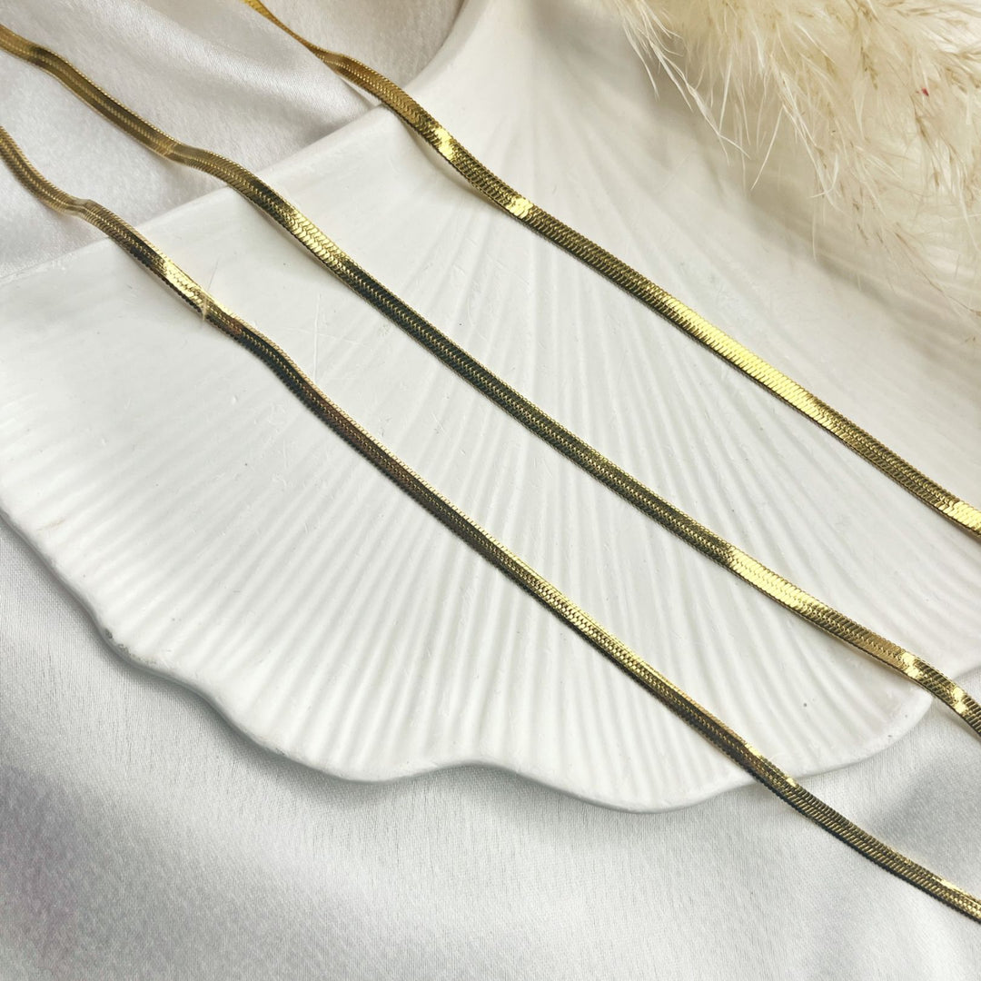 Serena Sleek Herringbone Necklace