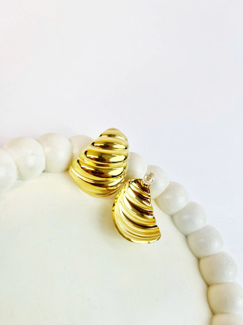 Velora Swirl Studs (18k gold Plated)
