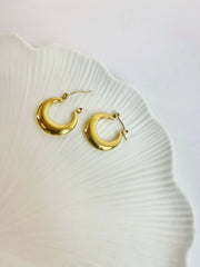 Cleo Hoops (18k gold Plated)