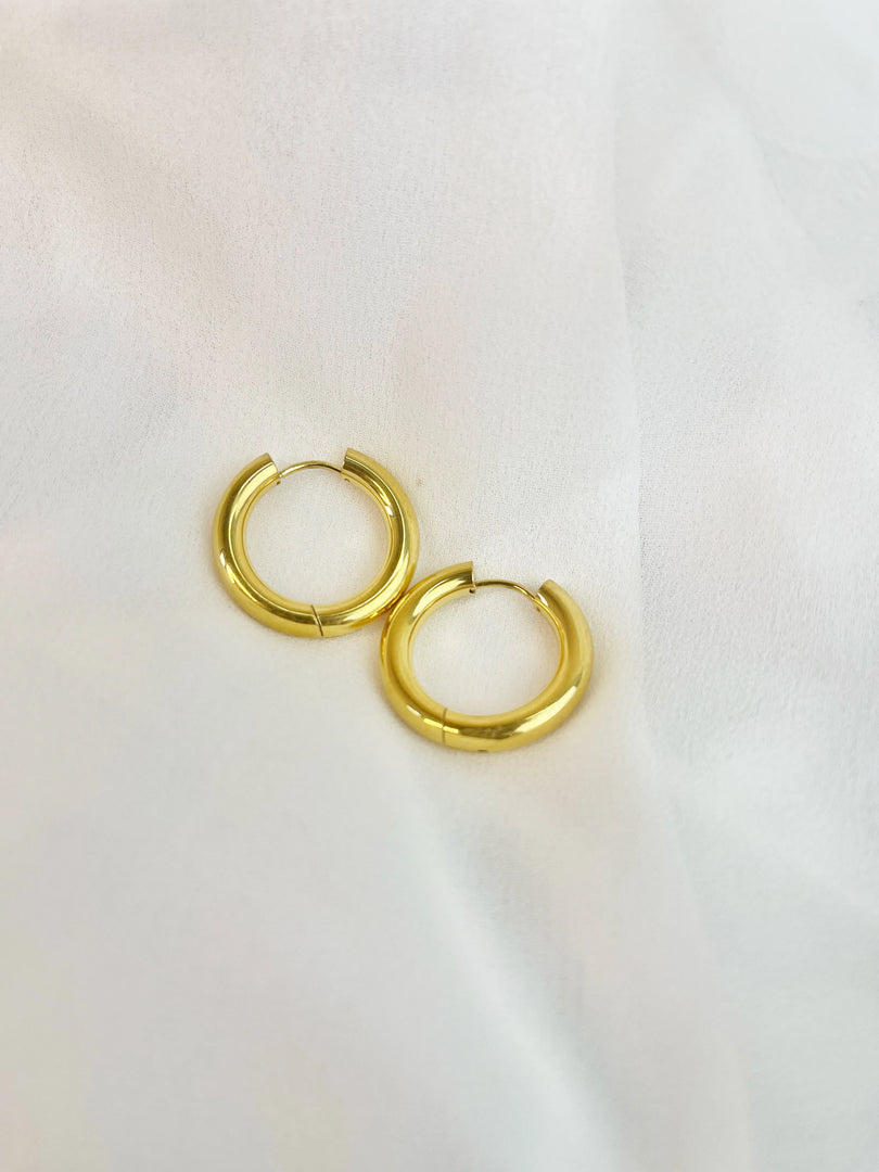 Classic Aura Hoops (18k gold Plated)