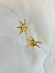 Solar Bloom Earrings (18k gold Plated)