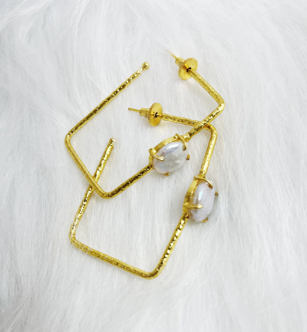 Regal Pearl Hoops