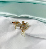 Load image into Gallery viewer, Ivory Peacock Drops
