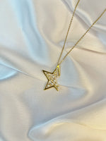 Load image into Gallery viewer, Twinkle &amp; Pearl Necklace (18k gold Plated)
