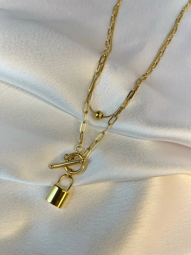 Signature Lock Necklace (18k gold Plated)